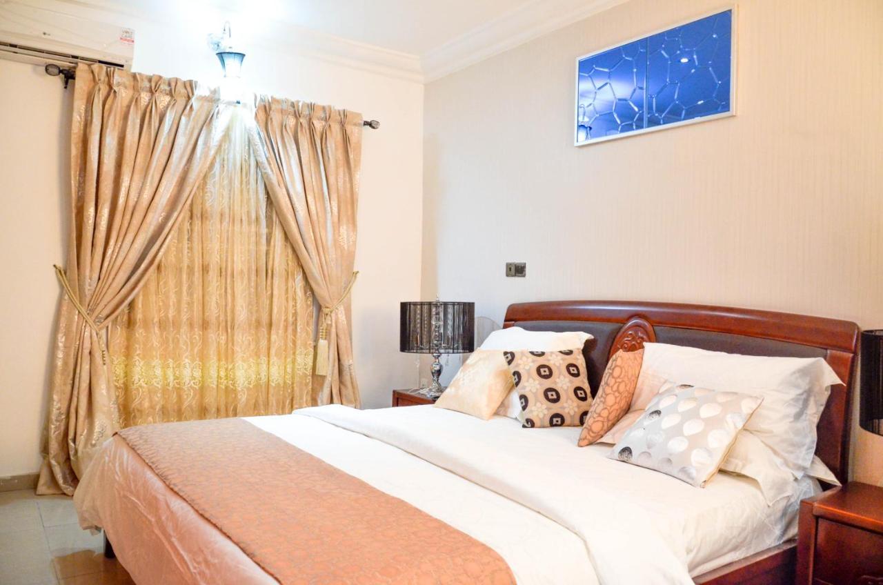 Crystal House International Hotel Ιλορίν Εξωτερικό φωτογραφία