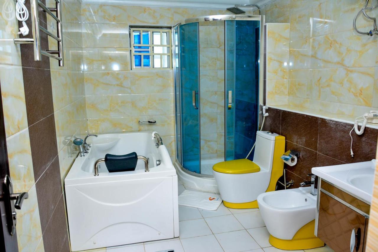 Crystal House International Hotel Ιλορίν Εξωτερικό φωτογραφία