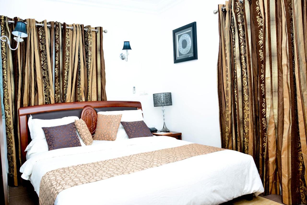 Crystal House International Hotel Ιλορίν Εξωτερικό φωτογραφία