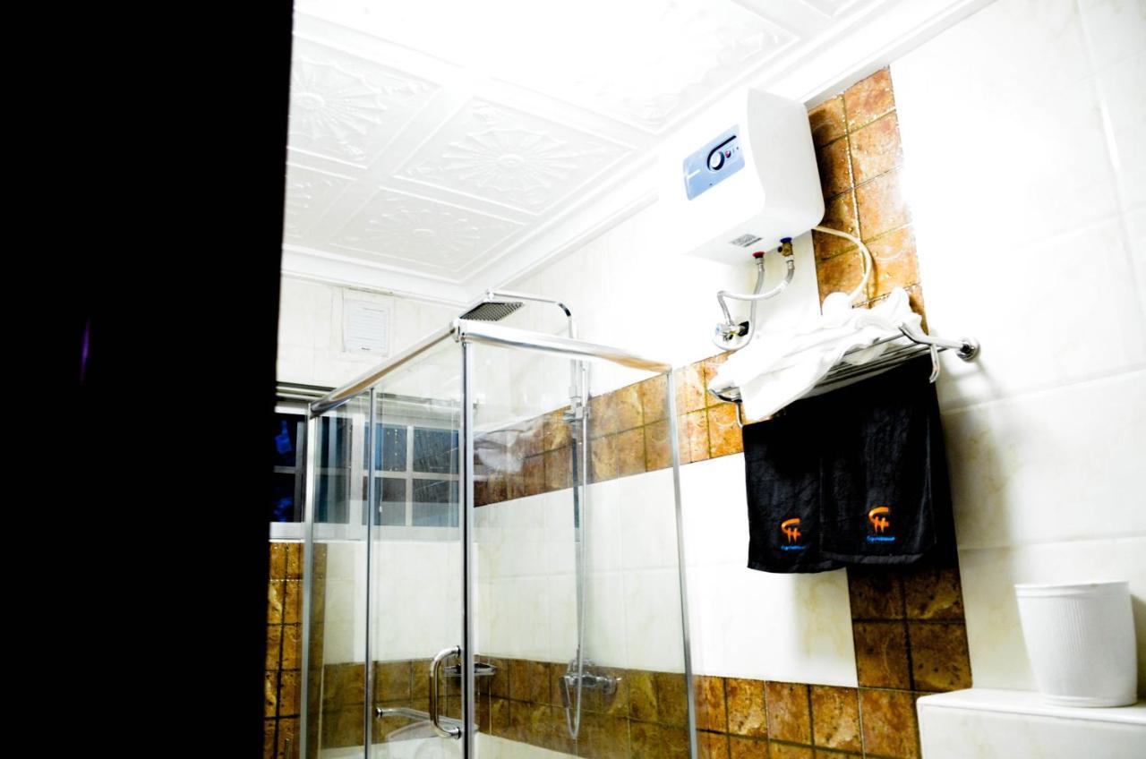 Crystal House International Hotel Ιλορίν Εξωτερικό φωτογραφία